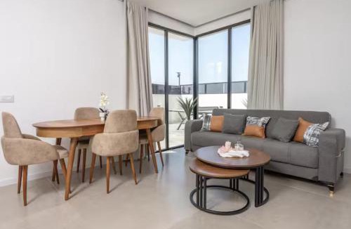Yavne'el Apartment | רוי סוויטות בוטיק - 2 סוויטות עם מרפסת פרטית