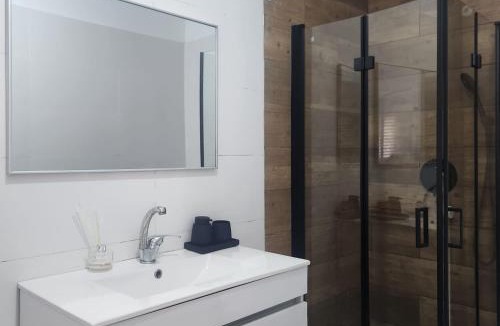 Tiberias House | שירת רבקה