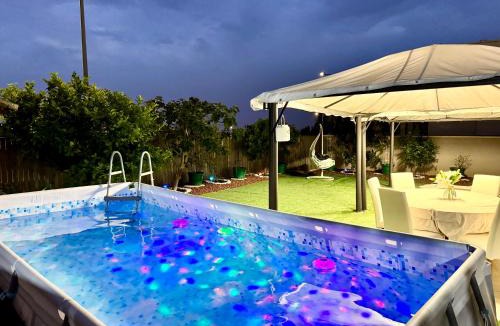 Gidona Apartment | שלווה בגלבוע - וילה מדהימה עם ג'קוזי ובריכה בגדעונה