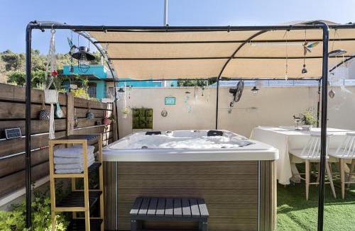 Gidona Apartment | שלווה בגלבוע - וילה מדהימה עם ג'קוזי ובריכה בגדעונה