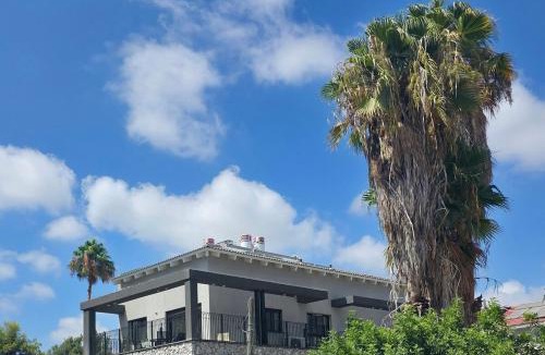 Azor Apartment | שלווה כפרית צמודה לתל-אביב
