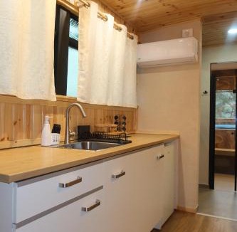 Menahemia Apartment | תחנת גן עדן - Paradise Station