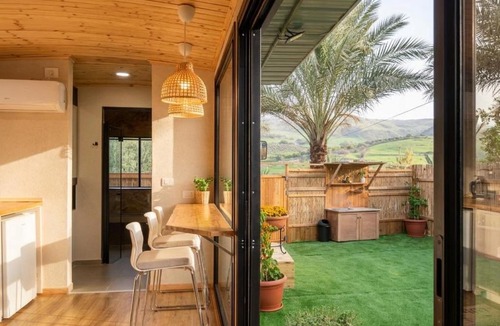 Menahemia Apartment | תחנת גן עדן - Paradise Station