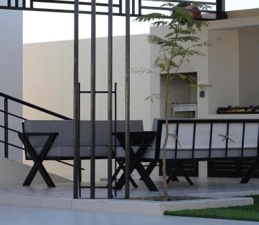 Nizwa Ski Chalet | أستراحة بانا