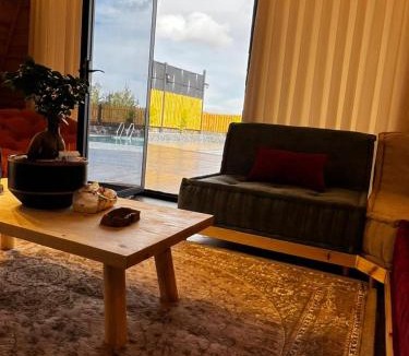 Ajloun Ski Chalet | أكواخ غصُن عجلون