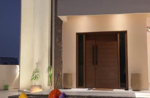 Al Ghubrah Ash Shamaliyyah Ski Chalet | إستراحة إلوريا