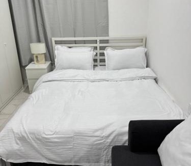 Abu Dhabi Apartment | استديوهات جوهرة الشامخه