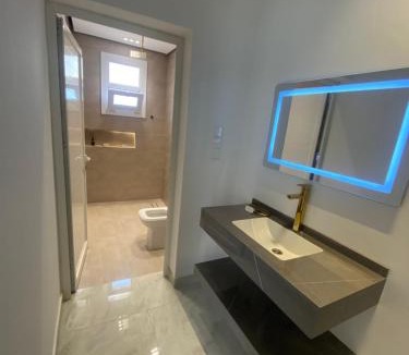 Mirbat Ski Chalet | استراحة لالونا