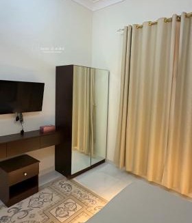 Sur Apartment | الروزنة للشقق المفروشة