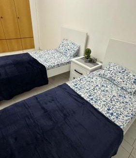Madinat Zayed Hostel | سكن بنات شيرنج في الشارقة