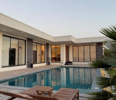 Barka Ski Chalet | شالية الرياحين