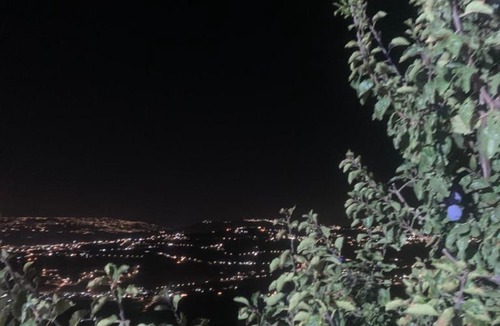 Al Hashimiyah Ski Chalet | شاليه بانا جرش jerash