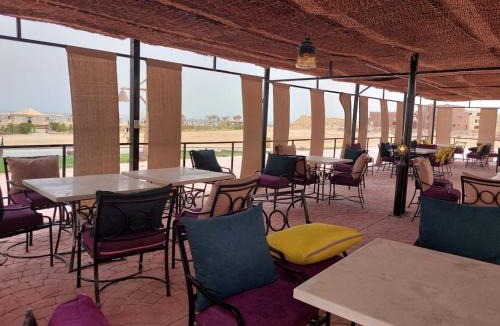 Suez Governorate Ski Chalet | شاليه ثلاث غرف مكيف ومجهز بالكامل