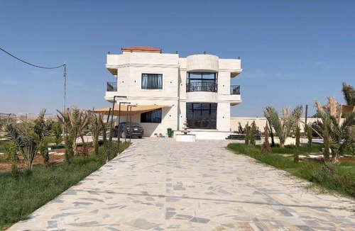 Karak Governorate Ski Chalet | شاليه ريست سي Rest Sea Chalet