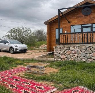 Ajloun Ski Chalet | شاليه غصن