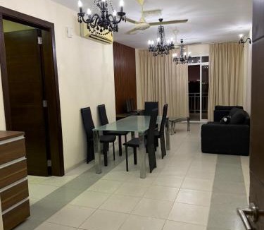 Salalah Apartment | شقة غرفة وصالة واسعة مع اطلالة متميزة داخل مجمع زهرة الخريف