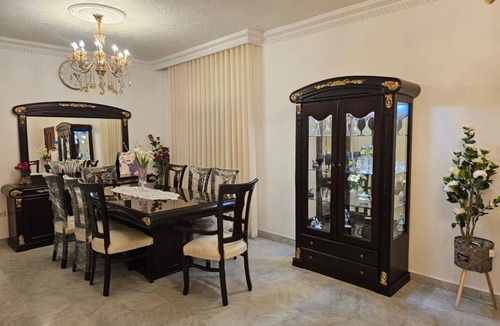 Al Swaifyeh Apartment | شقة فاخرة في دير غبار