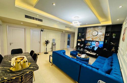 Al Majaz Apartment | شقة فندقية غرفة وصالة