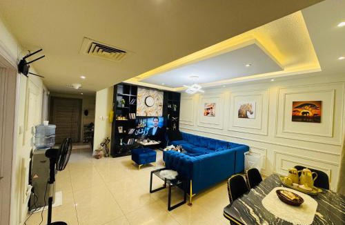 Al Majaz Apartment | شقة فندقية غرفة وصالة