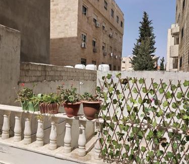 Al Jubeiha Apartment | شقه بغرفه وصاله وبلكونه بدون شراكة