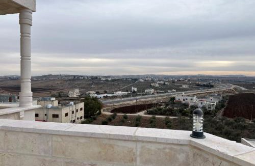 Gesher Apartment | شقه مفروشة ذات اطلالة جميلة ومكان هادئ
