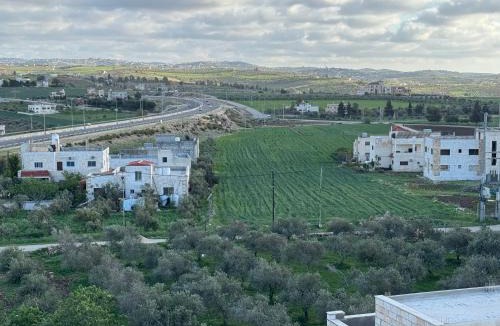 Gesher Apartment | شقه مفروشه حديثة ذات أطلالة جميلة ومكان هادئ