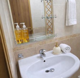 Madinat Zayed House | غرف فندقيه - بدع زايد