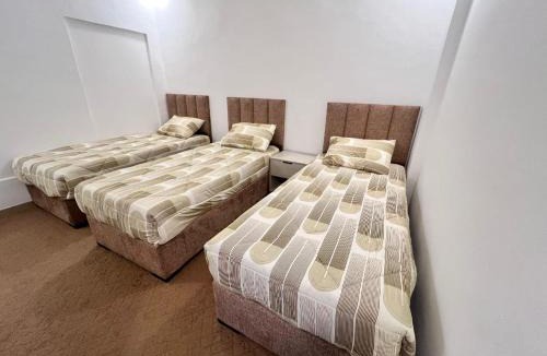Al-Mafraq Apartment | فندق المفرق غرف فندقيه وشقق مخدومه