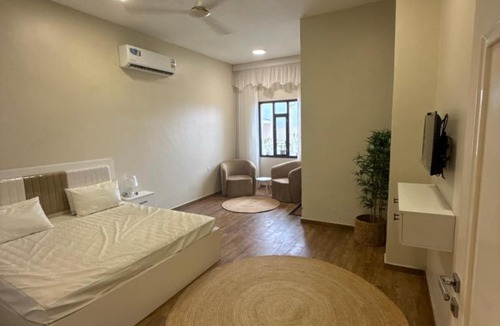 Dhofar Governorate Ski Chalet | فيلا الريف