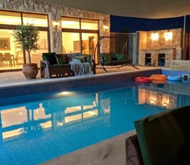 Suwailih Ski Chalet | لافين شاليه