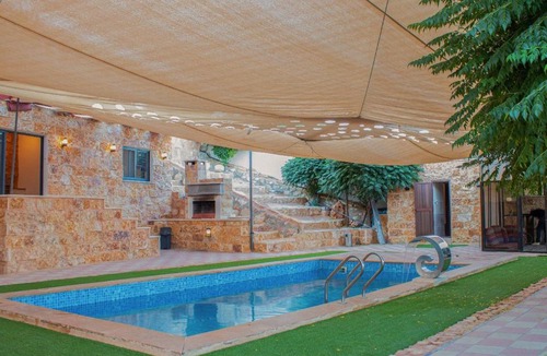 Ajloun Governorate Ski Chalet | مزرعه وشاليه جبال عجلون