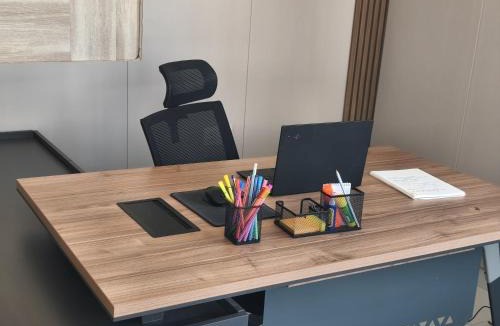 Seeb Apartment | مكتب للايجار
