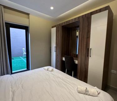 Al Swaifyeh Apartment | 003 AL-NAJEH JRE Apartments For Rent ave