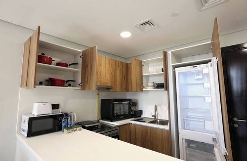 Abu Dhabi Apartment | 1 Bed Room Apartment 1 Min walking to Cleveland and Galleria Mall Maryah Island