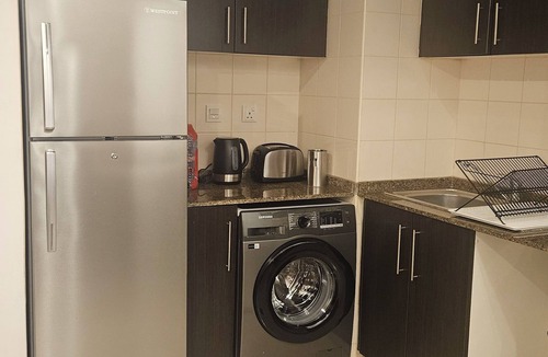 Dubai Apartment | 1 BR w/balcony in Bay Central Towers. 5 min to the beach! Full Marina view