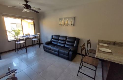 Guardia House | 1 New modern 2 bed suite with shared pool