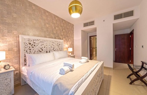 Downtown Dubai Apartment | 120 m² Apartment ∙ 2 bedrooms ∙ 6 guests