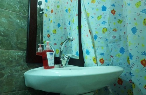 At-Taybeh Hotel | 16-room hotel in enchanting Wadi Musa with WiFi, AC