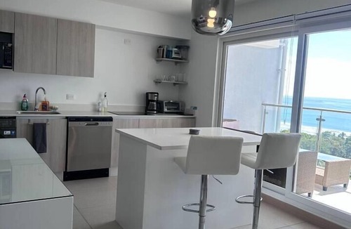 Barrio Santa Lucia Apartment | 16th Floor Oceanview Bliss