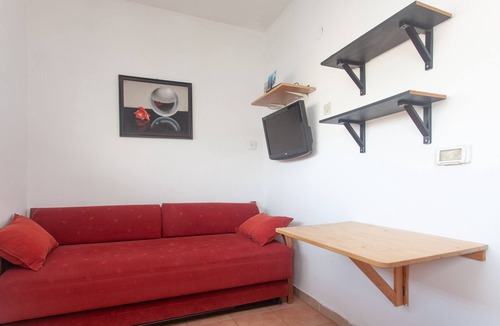 Petah Tikva Apartment | 1br apt near beylinson /schneider /hasharon hospital petach tikva