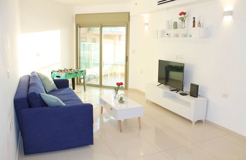 Ashkelon Apartment | 1st Line Beach View; Food & Pool Option. Massage Chair. Steps From Marina Mall