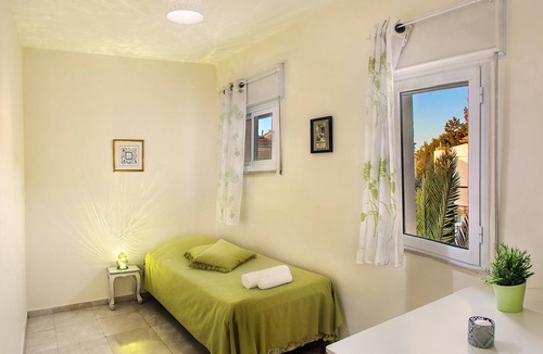 Emek Refaim Apartment | 2 BDR with Balcony ► Best Location: German Colony - Shelter in the building