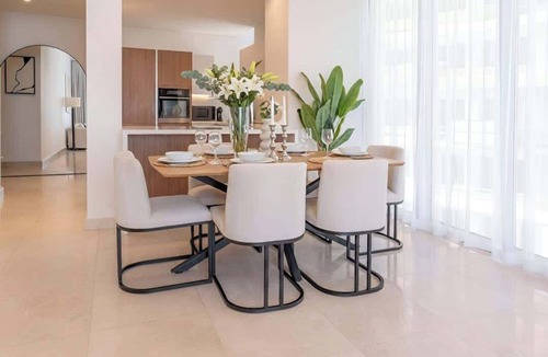 Dubai Maritime City Apartment | 2 Bed in Anwa By Omniyat with sea view