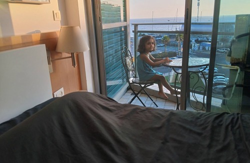 Herzliya Pituach Hotel | 2 bed room Hotel Suites in Fabulous Herzliya with WiFi, AC, fitness room