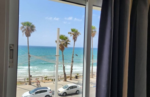 Bat Yam Apartment | 2-bedroom apartment Sea View Bat Yam