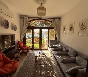 El Gouna Apartment | 2 Bedroom Ground Floor New Nubia - 2 minutes walk to marina Abu Tig