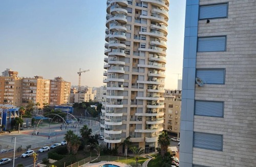 Bat Yam Apartment | 2-bedroom Luxury apartment On The Sea Bat Yam