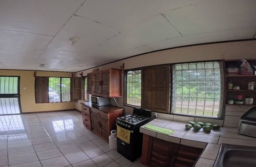 San Vicente Cabin | 2-bedroom private Oasis 1 hour from airport with AC - Pool, views and privacy.