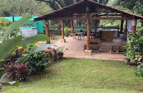 San Vicente Cabin | 2-bedroom private Oasis 1 hour from airport with AC - Pool, views and privacy.