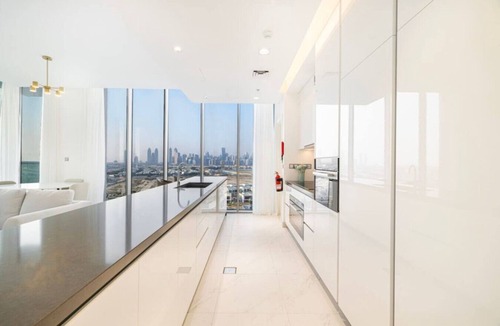 Dubai Apartment | 2BR in with Burj Khalifa View